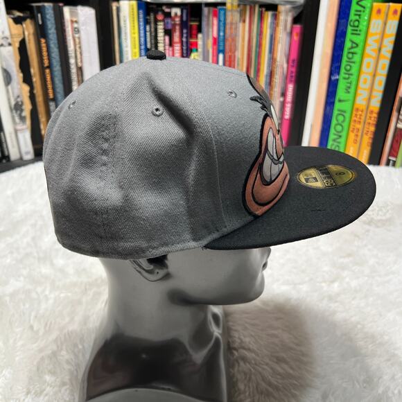 NEW ERA DISNEY MICKEY MOUSE HAT PETE PRINCE AND PAUPER 59FIFTY FITTED HAT SIZE 8 - Picture 5 of 7